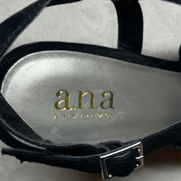 Black Wedges!! - Picture 4 of 4